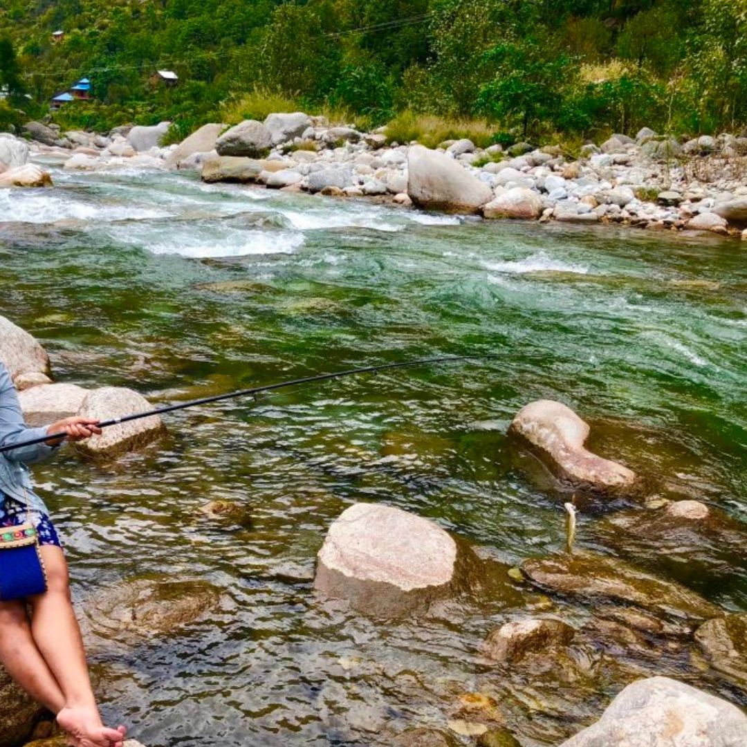 fishing in tirthan valley